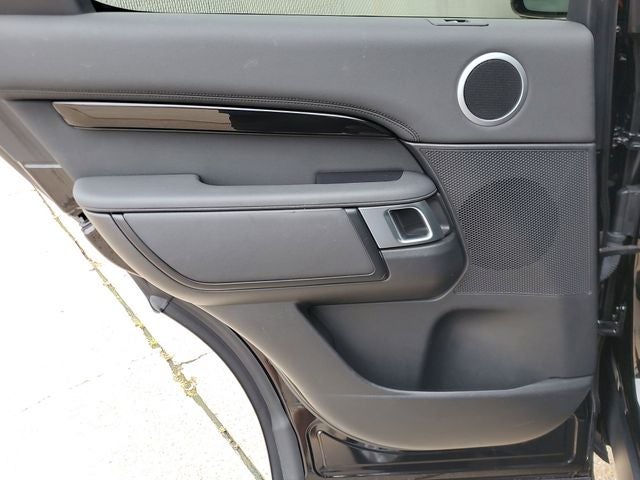 2024 Land Rover Discovery P300 S