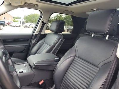 2024 Land Rover Discovery P300 S