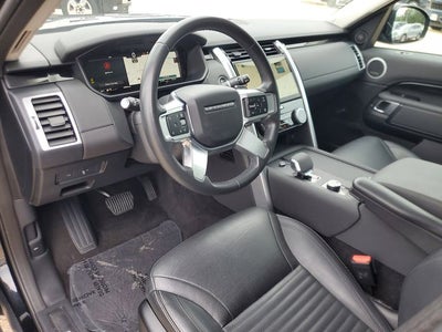 2024 Land Rover Discovery P300 S