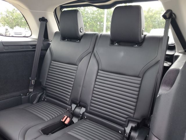 2024 Land Rover Discovery P300 S
