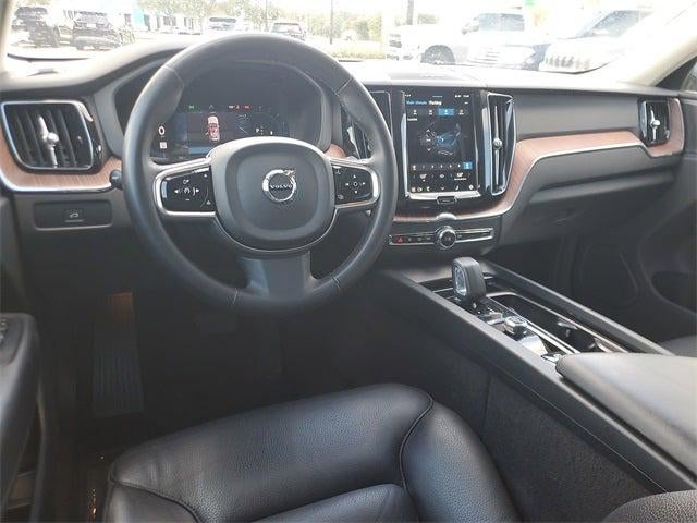 2024 Volvo XC60 B5 Plus Dark Theme