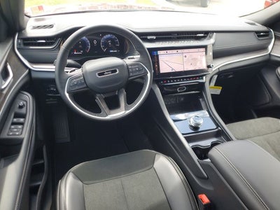 2026 Jeep Grand Cherokee GRAND CHEROKEE LAREDO ALTITUDE 4X2