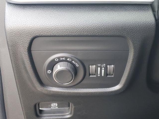 2026 Jeep Grand Cherokee GRAND CHEROKEE LAREDO ALTITUDE 4X2