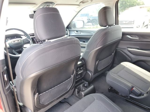 2024 Jeep Grand Cherokee L Laredo 4x4