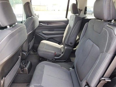 2024 Jeep Grand Cherokee L Laredo 4x4