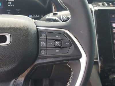 2024 Jeep Grand Cherokee L Laredo 4x4