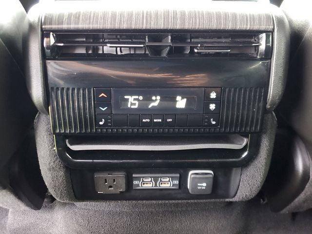 2023 Jeep Wagoneer L Series III 4x4