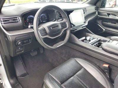 2023 Jeep Wagoneer L Series III 4x4