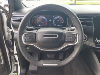 2023 Jeep Wagoneer L Series III 4x4