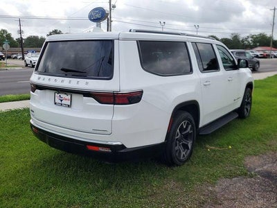 2023 Jeep Wagoneer L Series III 4x4