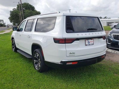 2023 Jeep Wagoneer L Series III 4x4