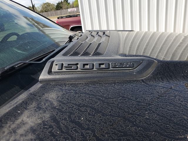 2019 RAM 1500 Laramie Crew Cab 4x2 5'7' Box