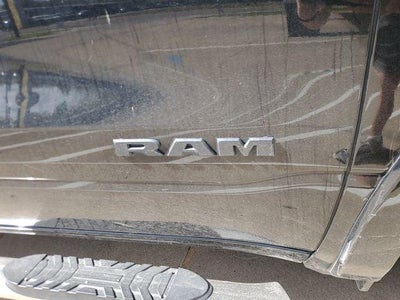 2019 RAM 1500 Laramie Crew Cab 4x2 5'7' Box