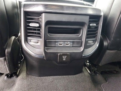 2024 RAM 1500 Laramie Crew Cab 4x2 5'7' Box