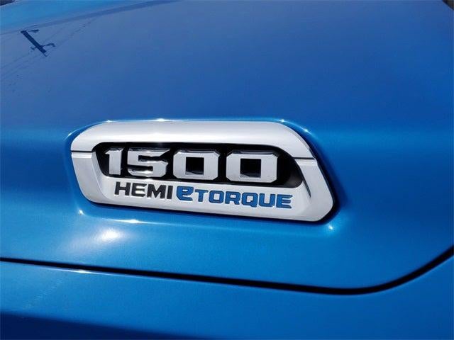 2024 RAM 1500 Laramie Crew Cab 4x2 5'7' Box