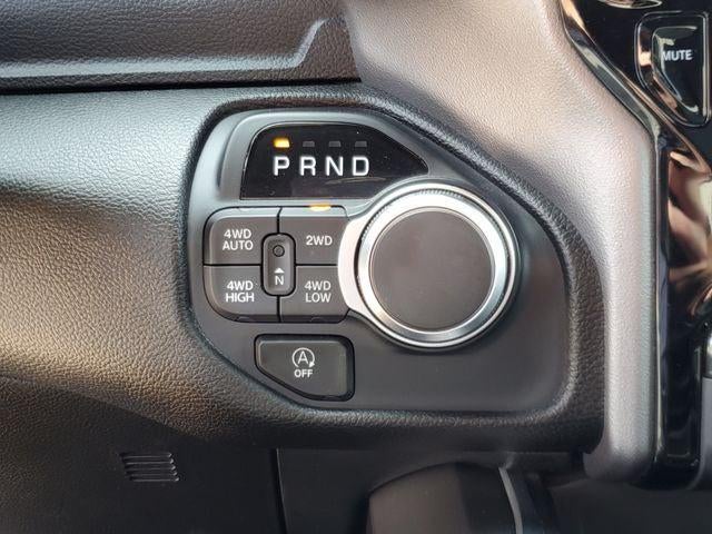 2025 RAM 1500 Big Horn Crew Cab 4x4 5'7' Box