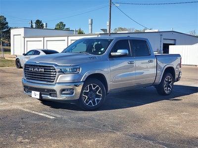 2025 RAM 1500 Laramie Crew Cab 4x4 5'7' Box