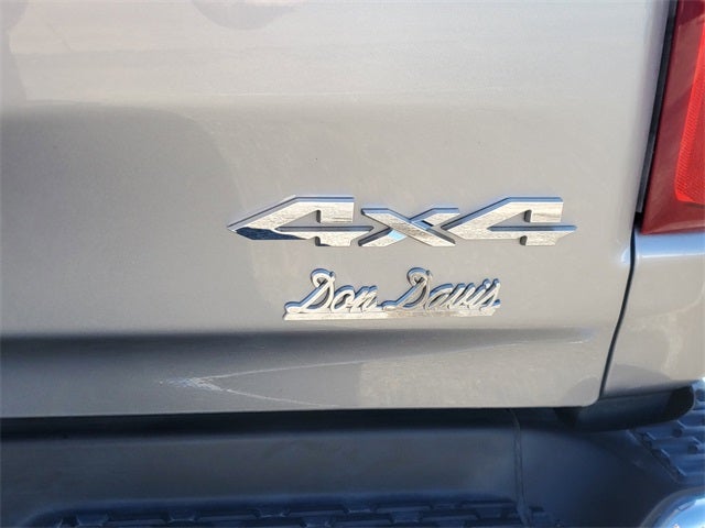 2025 RAM 1500 Laramie Crew Cab 4x4 5'7' Box