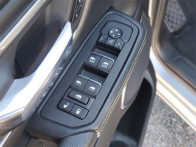 2025 RAM 1500 Laramie Crew Cab 4x4 5'7' Box