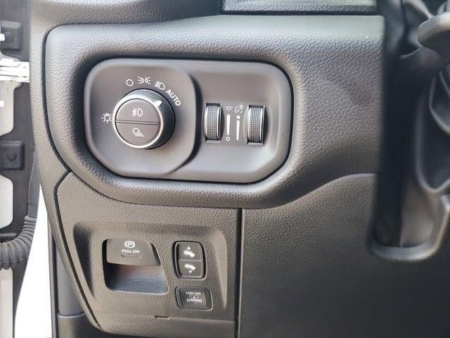 2025 RAM 1500 Laramie Crew Cab 4x4 5'7' Box