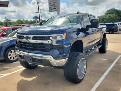 2022 Chevrolet Silverado 1500 4WD Crew Cab Standard Bed LT