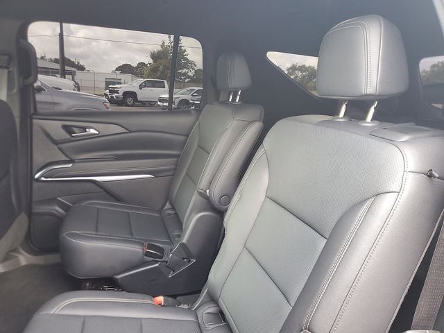 2025 Chevrolet Traverse FWD LT