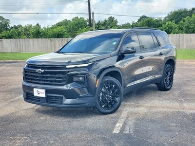 2025 Chevrolet Traverse FWD LT