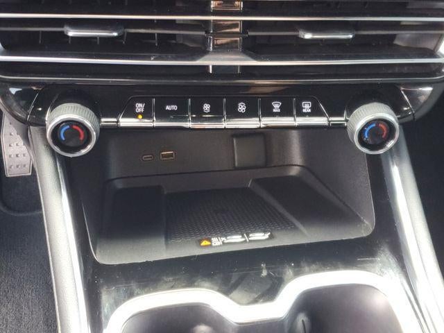 2025 Chevrolet Traverse FWD LT