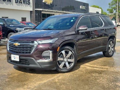 2022 Chevrolet Traverse LT Leather