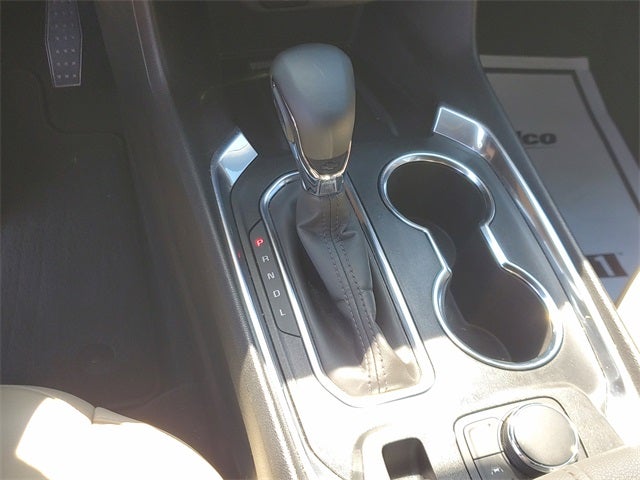 2024 Chevrolet Traverse Limited FWD LT Leather