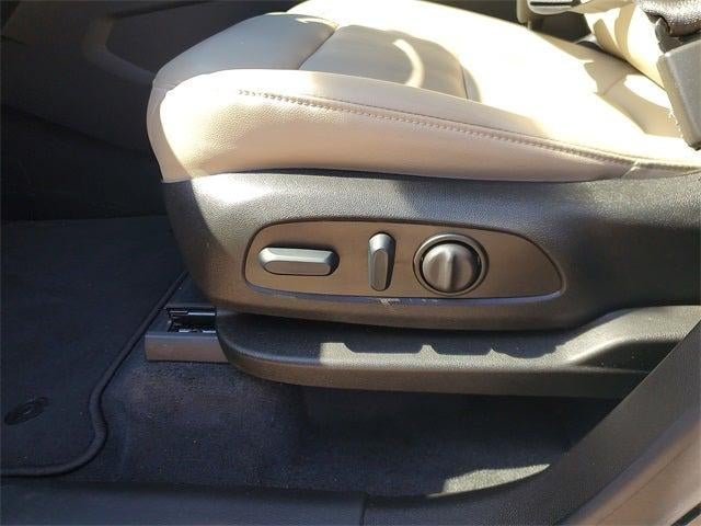 2024 Chevrolet Traverse Limited FWD LT Leather