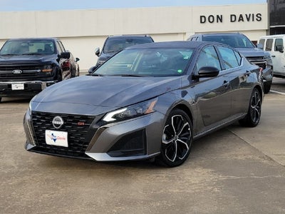 2025 Nissan Altima SR FWD