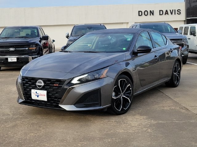 2025 Nissan Altima SR FWD