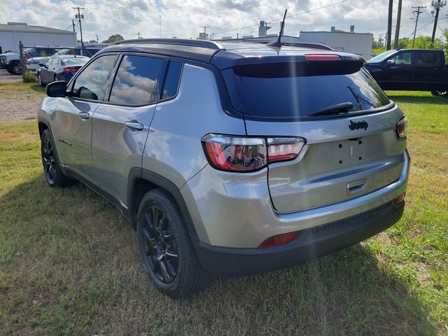 2022 Jeep Compass Altitude FWD