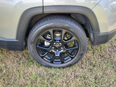 2022 Jeep Compass Altitude FWD