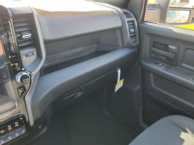 2027 RAM Ram 2500 RAM 2500 BLACK EXPRESS CREW CAB 4X4 6'4' BOX