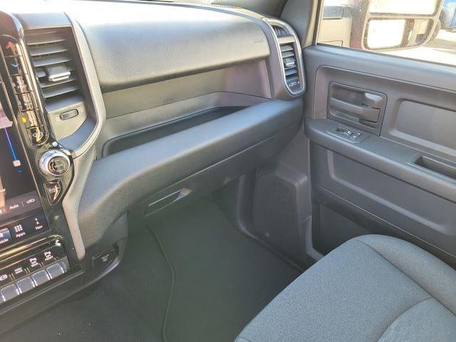 2027 RAM Ram 2500 RAM 2500 BLACK EXPRESS CREW CAB 4X4 6'4' BOX