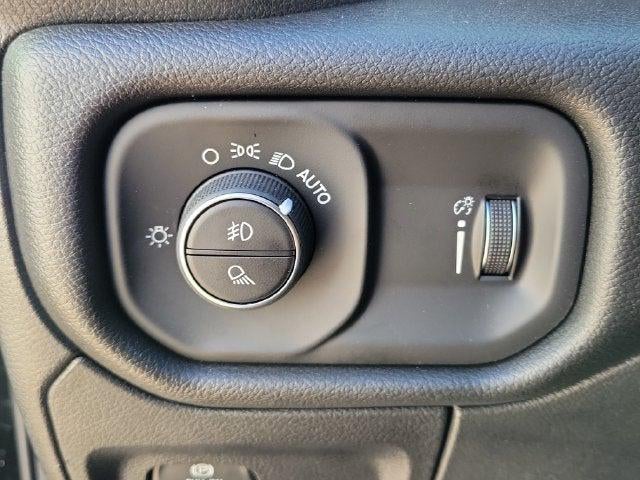 2027 RAM 1500 Express
