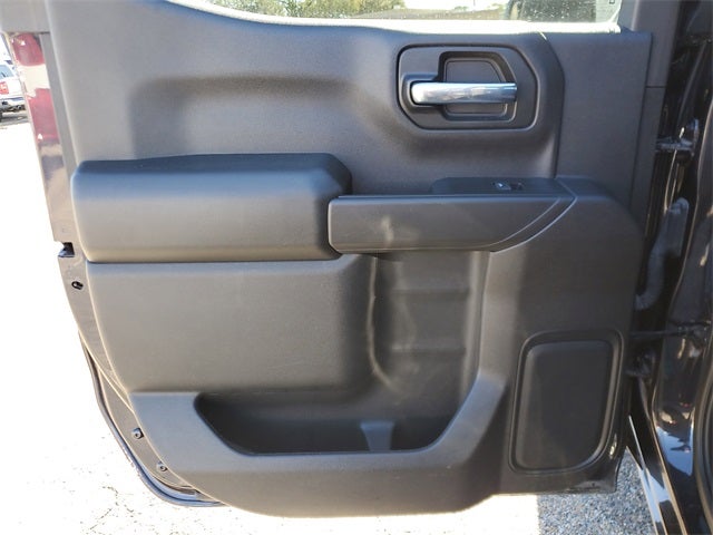 2023 Chevrolet Silverado 1500 2WD Crew Cab Short Bed Custom