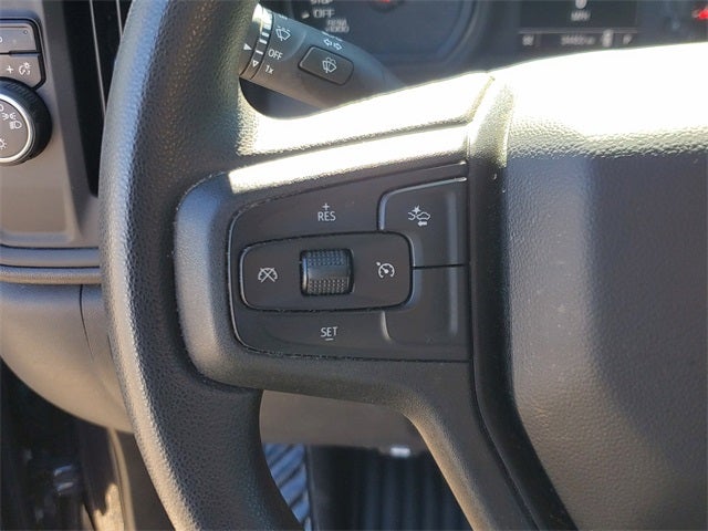 2023 Chevrolet Silverado 1500 2WD Crew Cab Short Bed Custom