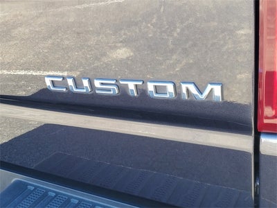 2023 Chevrolet Silverado 1500 2WD Crew Cab Short Bed Custom