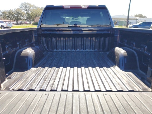 2023 Chevrolet Silverado 1500 2WD Crew Cab Short Bed Custom