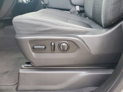 2020 Chevrolet Silverado 1500 2WD Crew Cab Short Bed LT