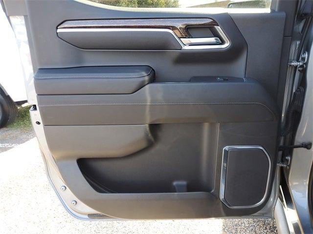 2023 GMC Sierra 1500 4WD Crew Cab Short Box Elevation with 3SB