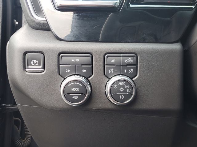 2024 GMC Sierra 1500 4WD Crew Cab Short Box SLT