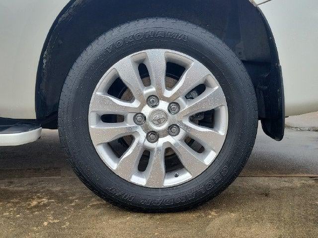 2010 Toyota Sequoia Platinum 5.7L V8