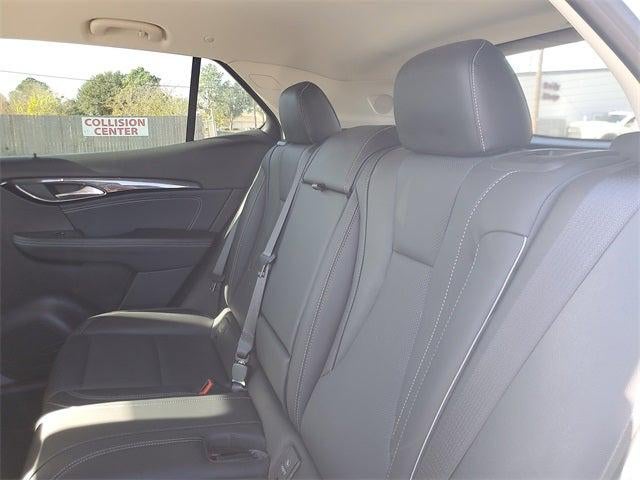 2022 Buick Envision FWD Essence