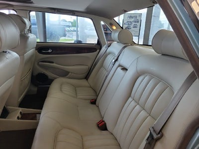 2000 Jaguar XJ8 Base